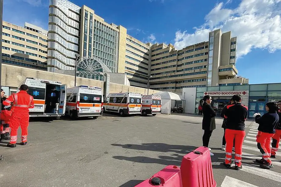 Il pronto soccorso del Brotzu  (L'Unione Sarda)