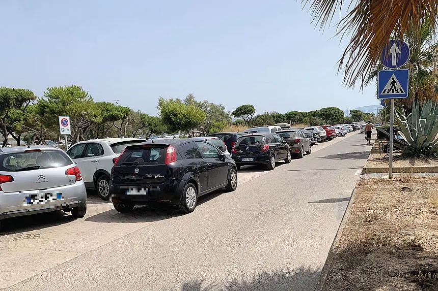 Poetto (foto L'Unione Sarda)