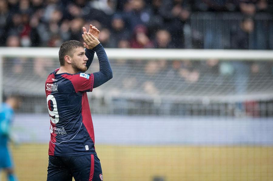 Cagliari, il saluto di Kılıçsoy: «Porterò sempre con me ques
