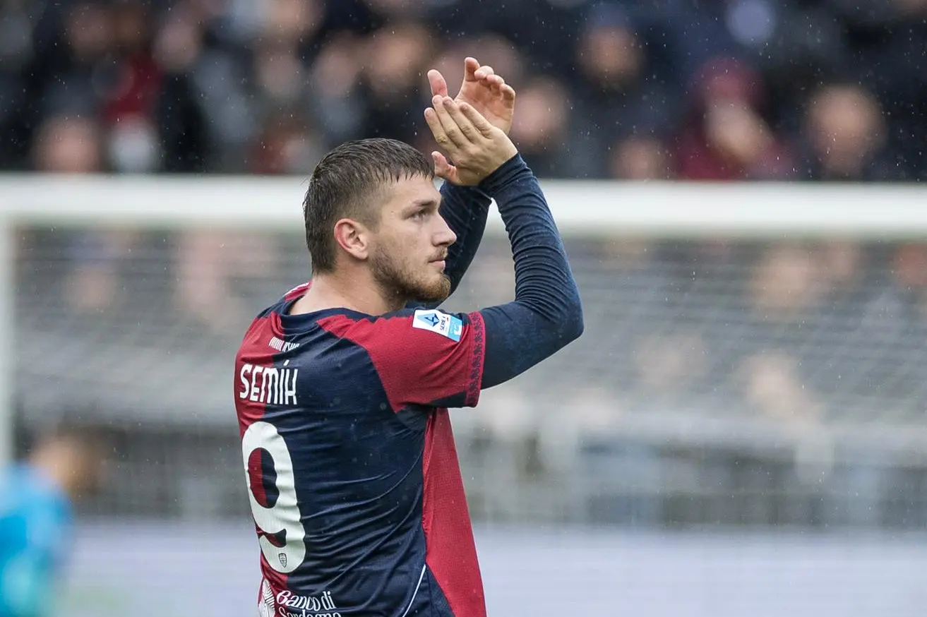 Semih Kılıçsoy durante la sua stagione al Cagliari (foto Ansa)