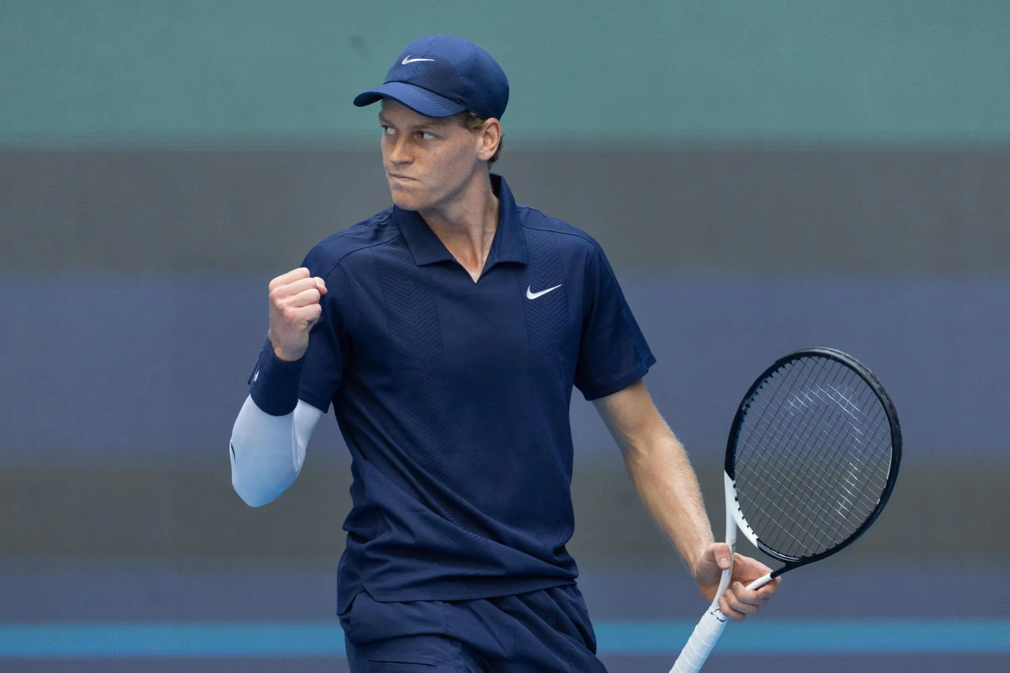 epaselect epa12416174 Jannik Sinner of Italy reacts during a match against Alex de Minaur of Australia at the China Open tennis tournament in Beijing, China, 30 September 2025. EPA/JESSICA LEE