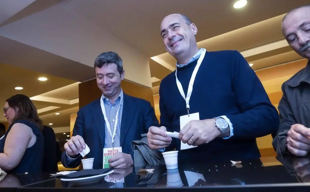 In campo c'è anche Nicola Zingaretti, qui con Andrea Orlando