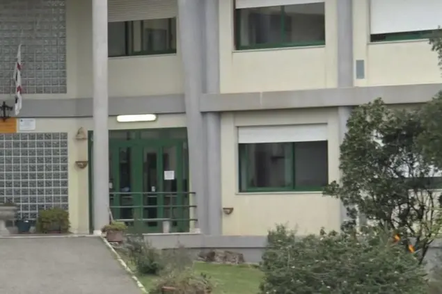 L'istituto Atzeni di Capoterra (Ansa)