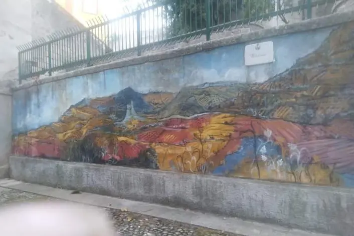 Il murale di Liliana Cano a Bono (foto Tellini)