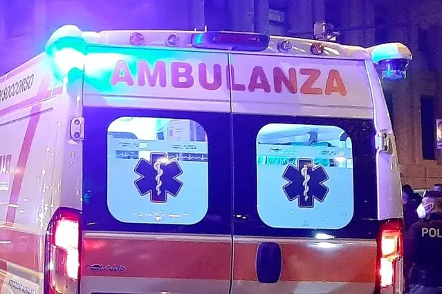 Un'ambulanza (Ansa)