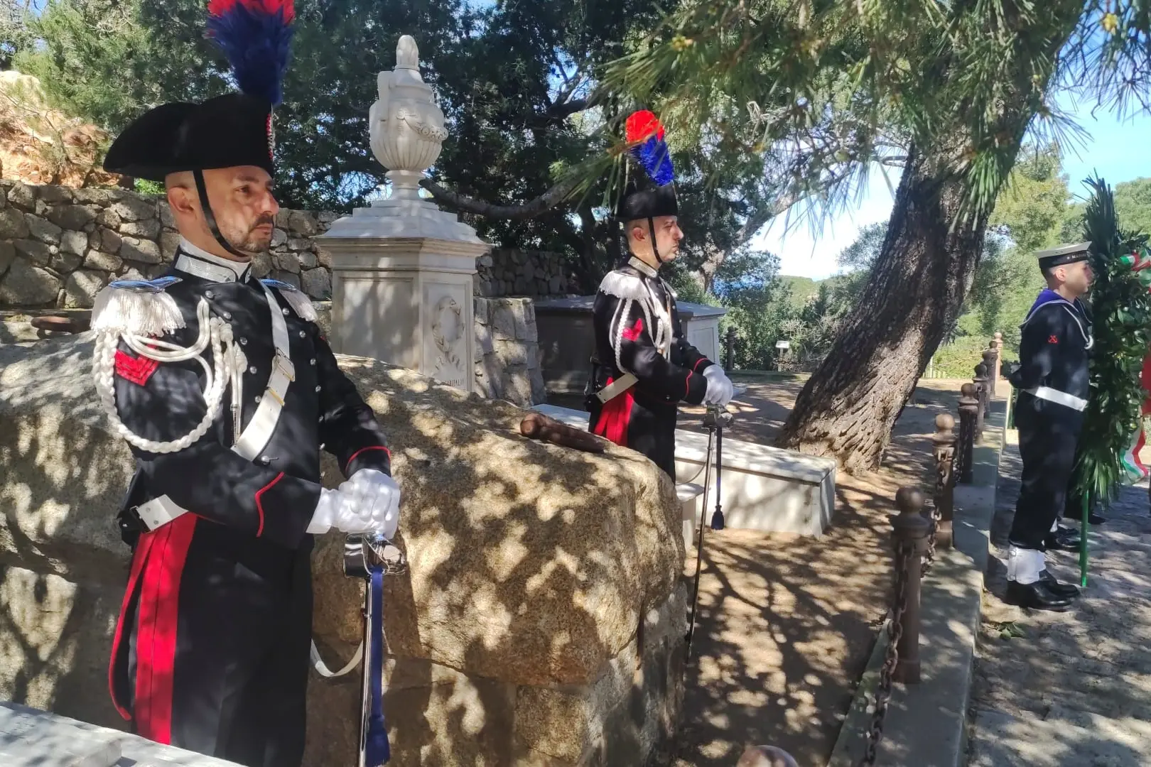 Cerimonia alla tomba di Garibaldi (foto Ronchi)