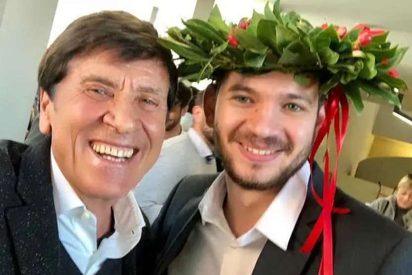 Gianni Morandi e il nipote Paolo (foto Instagram)
