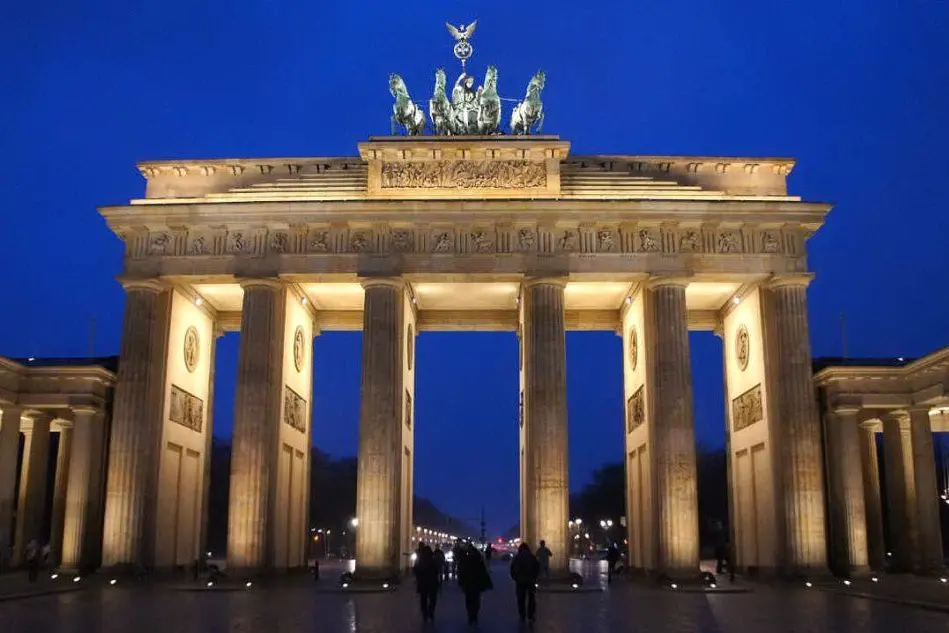 La Porta di Brandeburgo a Berlino (fonte Wikipedia)