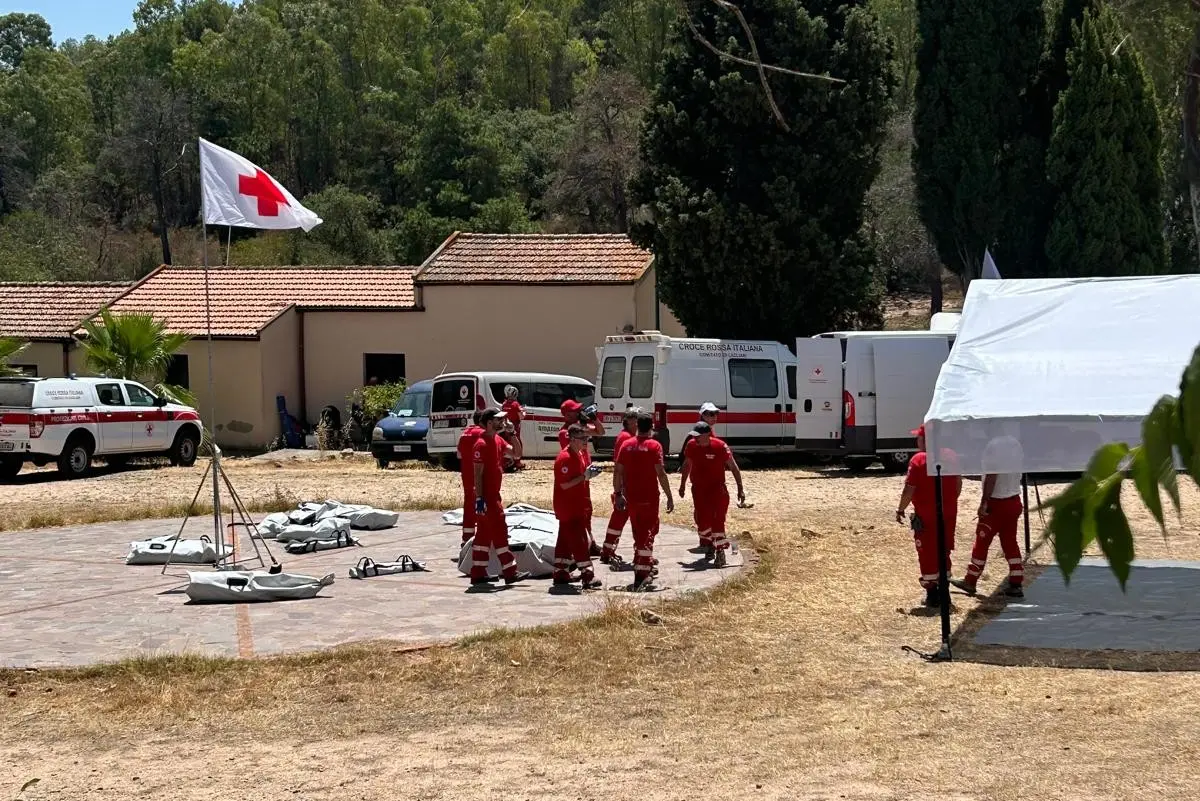 Capoterra, un momento delle esercitazioni della Croce Rossa (Murgana)