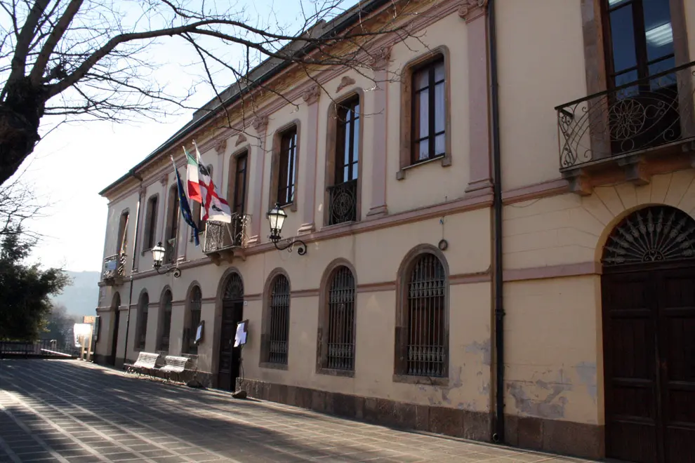 Il municipio di Laconi