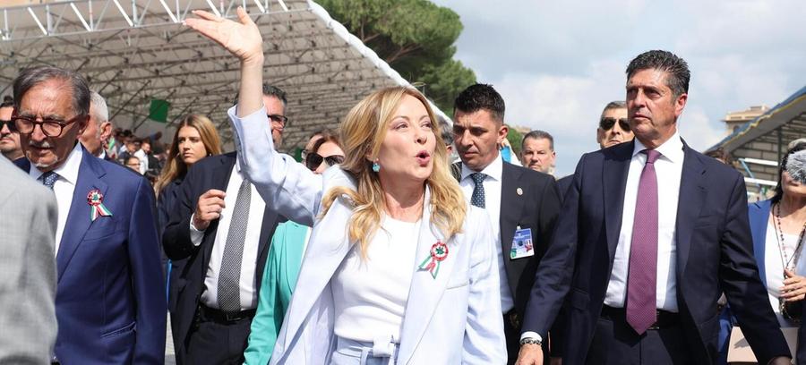 Meloni brinda e Schlein esulta Ma è pareggio