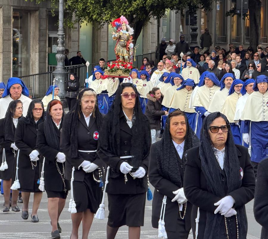 Sant’Efisio sarà trasportato a spalla