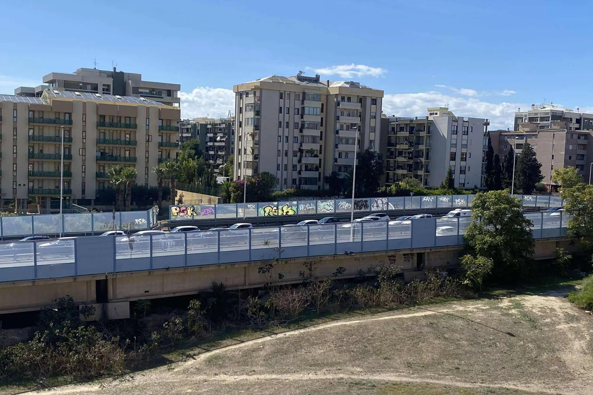 La formazione della coda sull'Asse mediano (Foto di Ivano Pisanu)