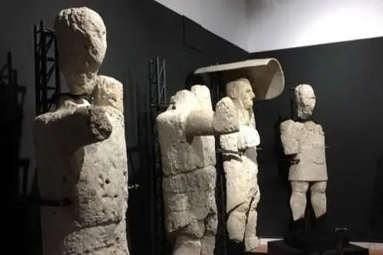 I Giganti esposti al museo di Cabras