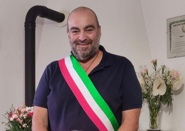 Bonorva, deserto il bando per i medici: il sindaco costretto ad indossare ancora il camice