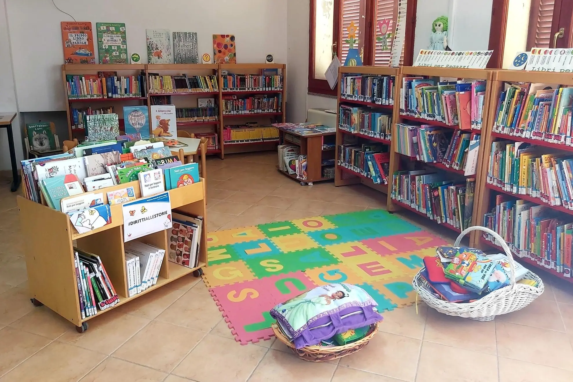 La biblioteca di Codrongianos (foto concessa)