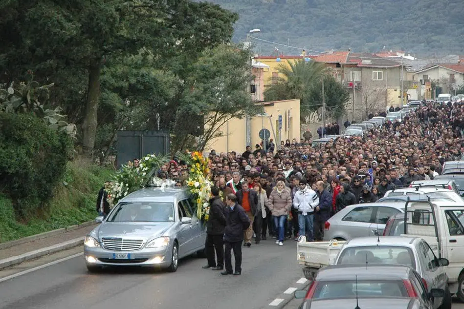 Un corteo funebre