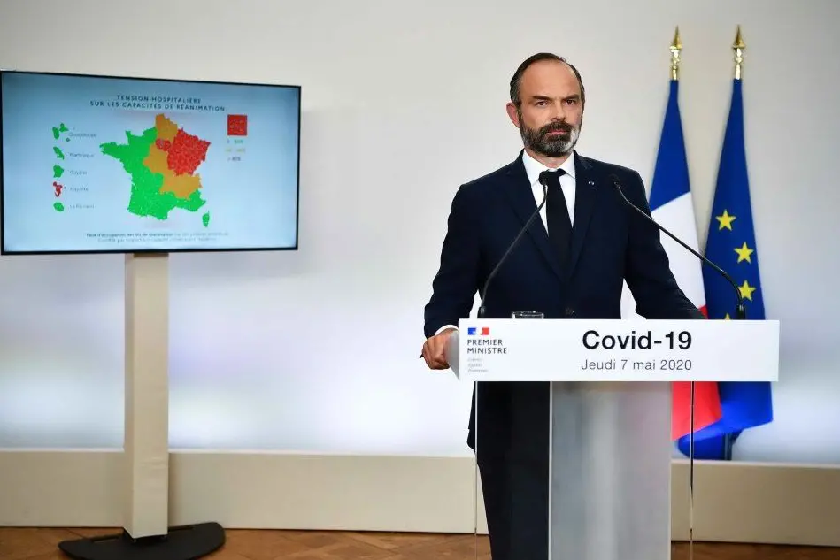 Edouard Philippe illusta la fase 2 (Ansa)