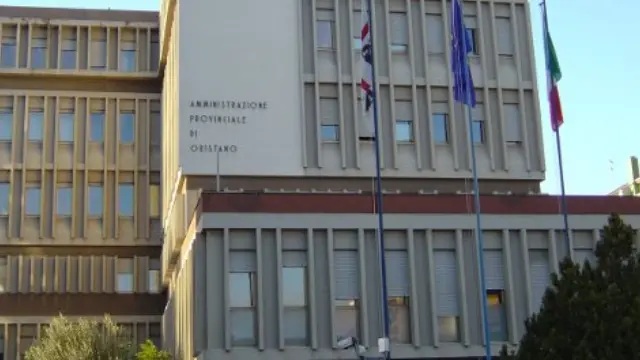 https://immagini.unionesarda.it/version/c:ZDZmZWViNzEtZjgwOC00:YzY3MmY1NWEtY2E0Ni00/image.webp?f=16:9