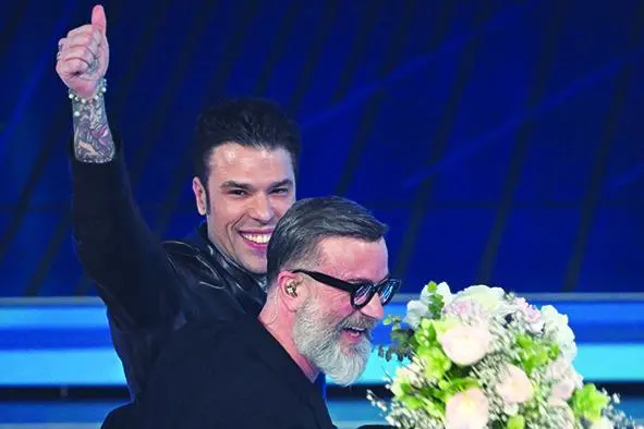 Fedez insieme a Masini sul palco dell'ultimo Sanremo
