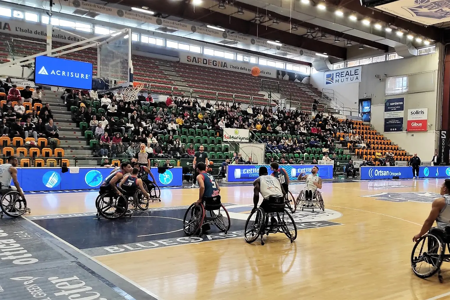 La Dinamo Lab in maglia bianca (foto G. Marras)