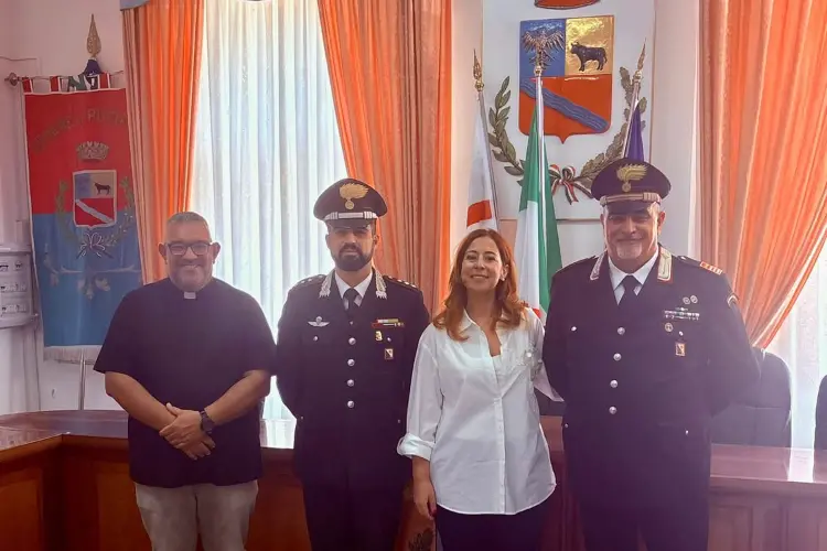 L'incontro con il nuovo comandante dei carabinieri di Putifigari (foto concessa)