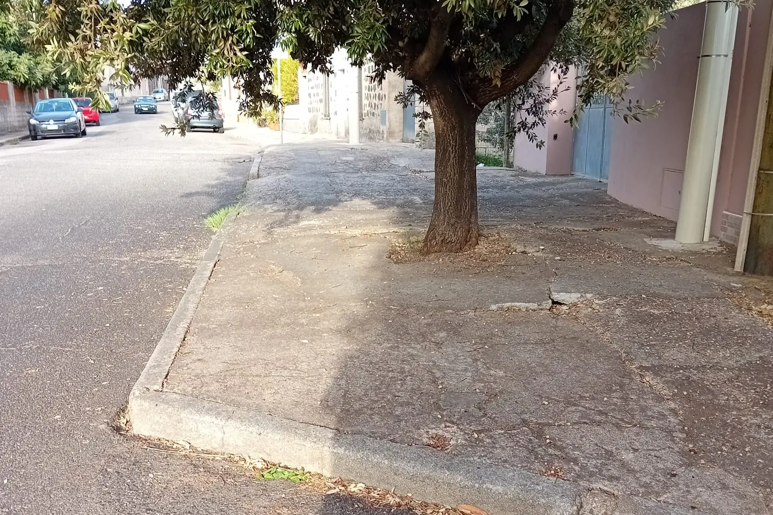 Un tratto di via San Crispo a Villaurbana (foto concessa)