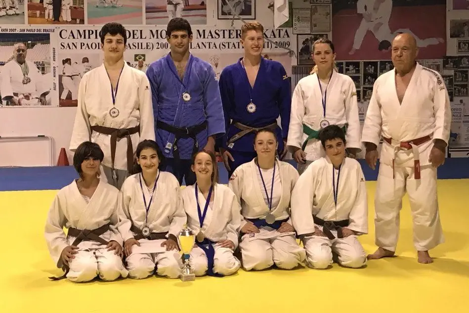 Gli atleti del Judo Club Alghero
