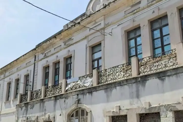 La ex scuola elementare De Amicis (foto Pala)