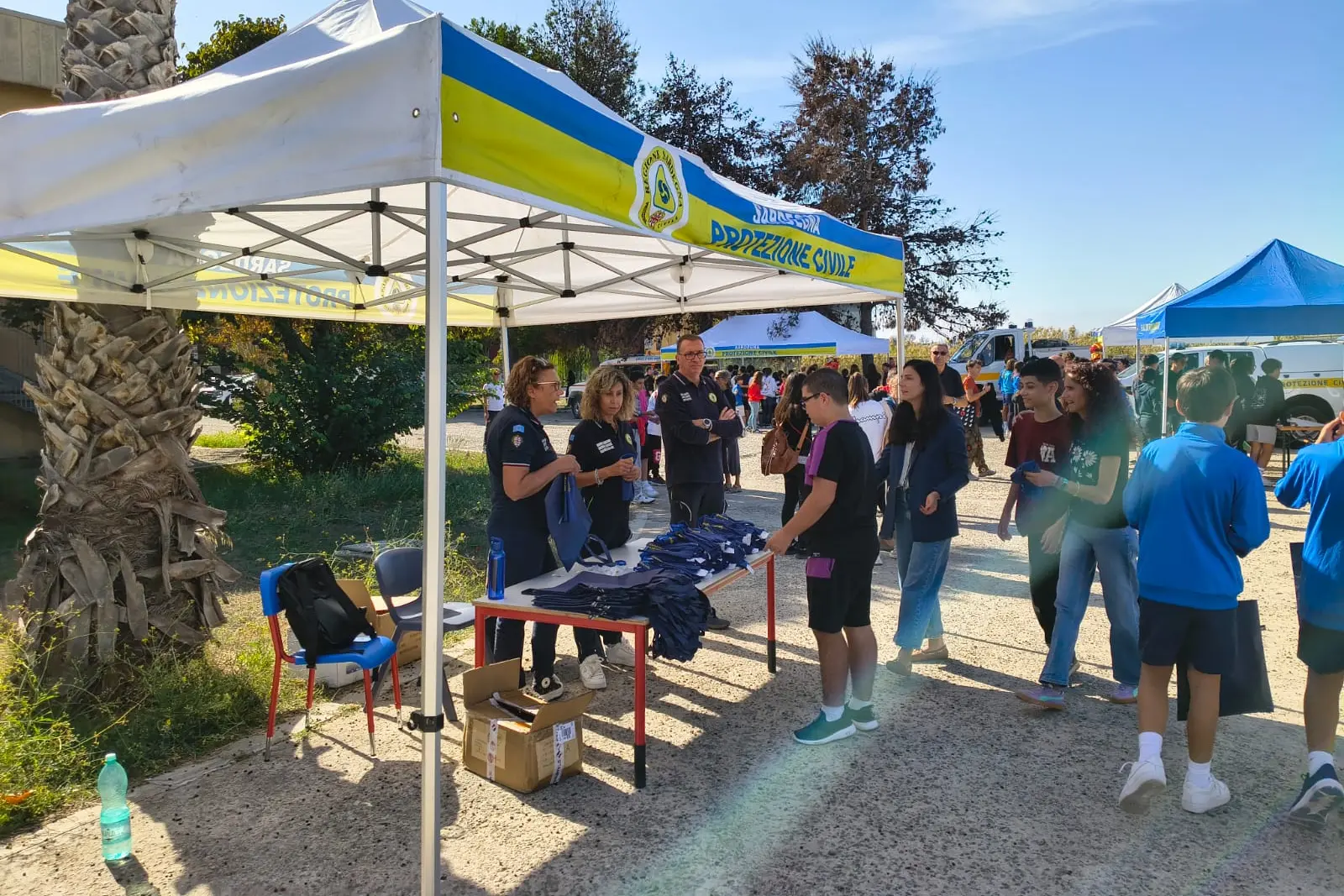Gazebo della Protezione civile a scuola