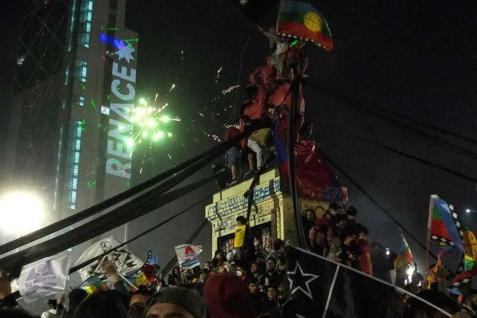 Le manifestazioni dopo la vittoria al referendum (Ansa)