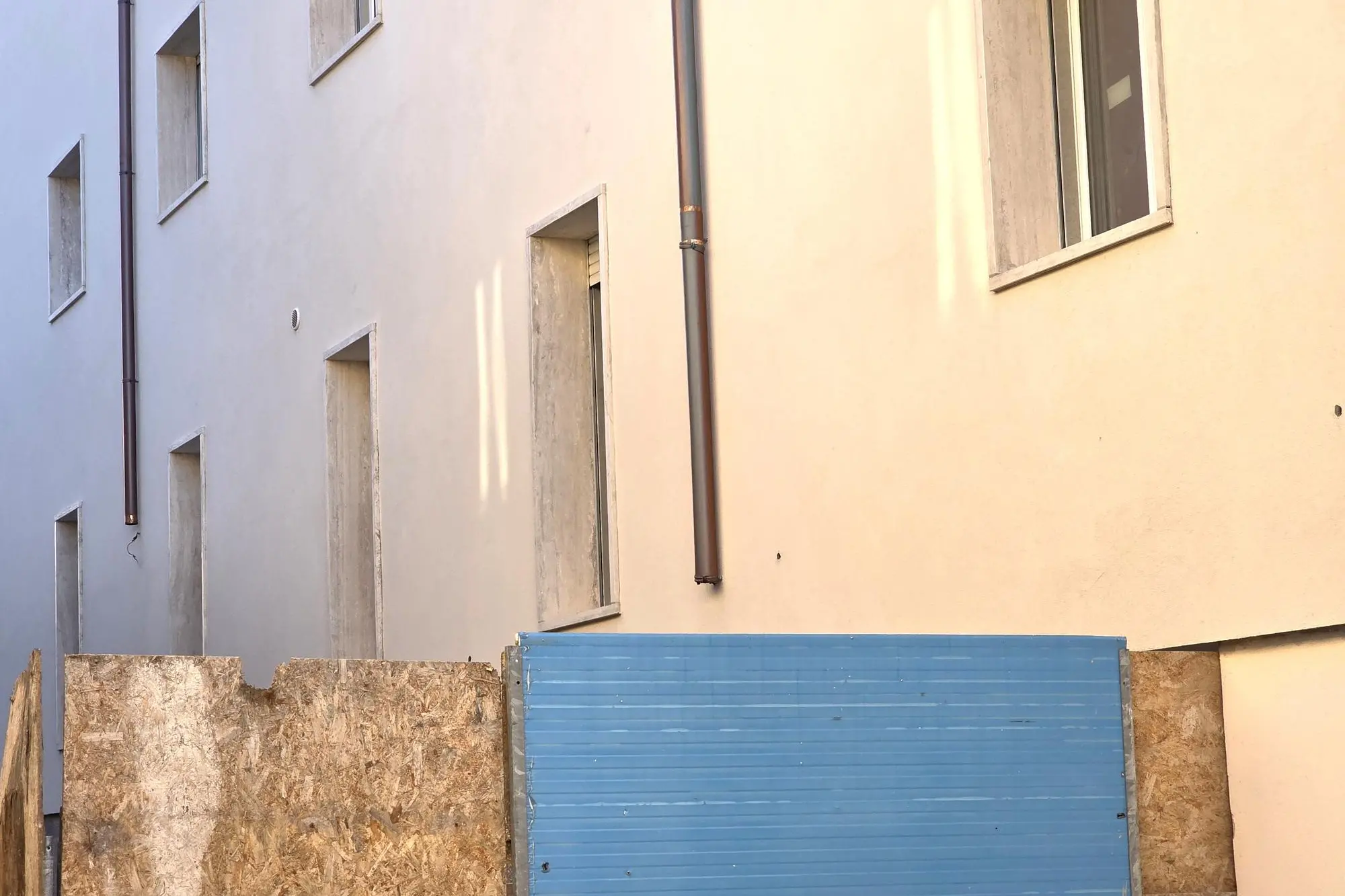 Ex hotel Turritania, uno dei tubi rubati