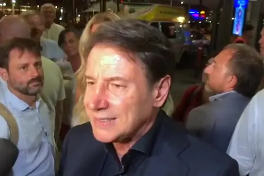 Conte: il governo Meloni festeggia 4 anni e 0 riforme
