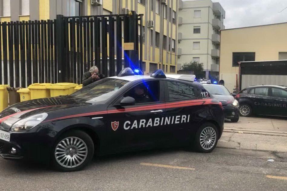 Carabinieri (foto L'Unione Sarda - Pinna)