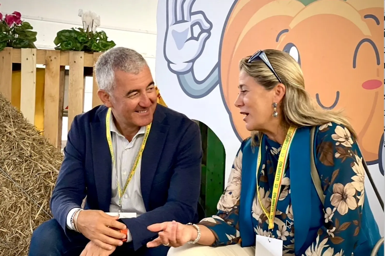 L'ex sindaco Mario Conoci con l'assessora Maria Grazia Salaris