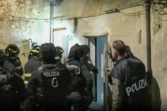 Il blitz della Polizia a Sassari