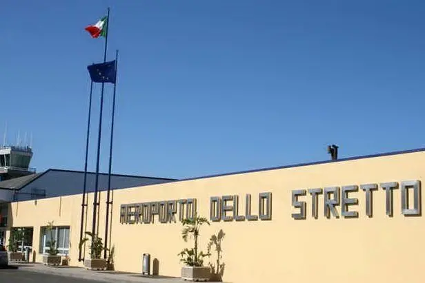 L'aeroporto di Reggio Calabria (Ansa)