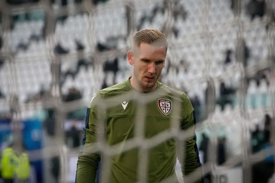 Robin Olsen (foto Twitter Cagliari)