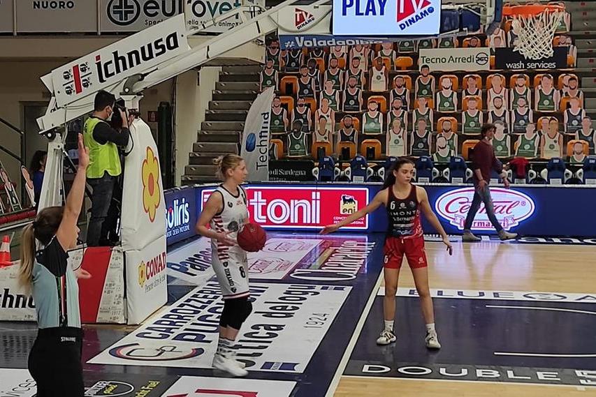 Basket femminile: la Dinamo conferma il capitano Cinzia Arioli