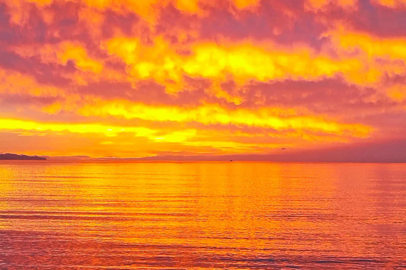 L'alba di oggi al Poetto