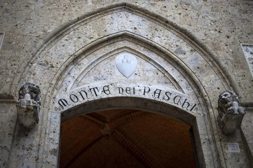 (FILE) A file picture dated 23 March 2016 shows Banca Monte dei Paschi di Siena (BMPS or MPS) headquarters in Piazza Salimbeni, in Siena, Italy. MPS said in a statement on 25 October 2016, it would cut around 2,600 jobs and shut 500 branches as part of its reforming plans between the years 2016 to 2019. MPS board has called for an extraordinary shareholders' meeting on 24 November to approve a capital increase of 5 billion euro aimed to save the troubled Italian commercial bank. ANSA/MATTIA SEDDA