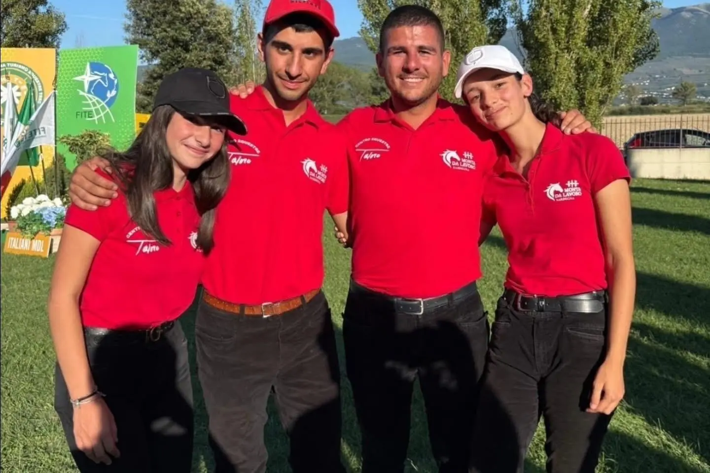 I ragazzi del centro equestre Taloro