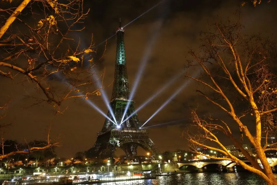 Parigi (foto Ansa/Epa)