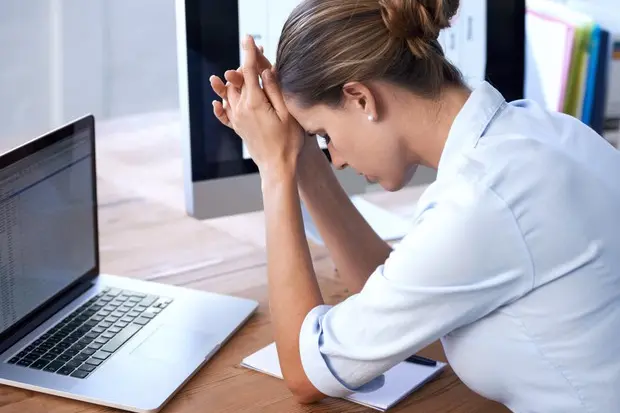 Stress da lavoro (foto Ansa)