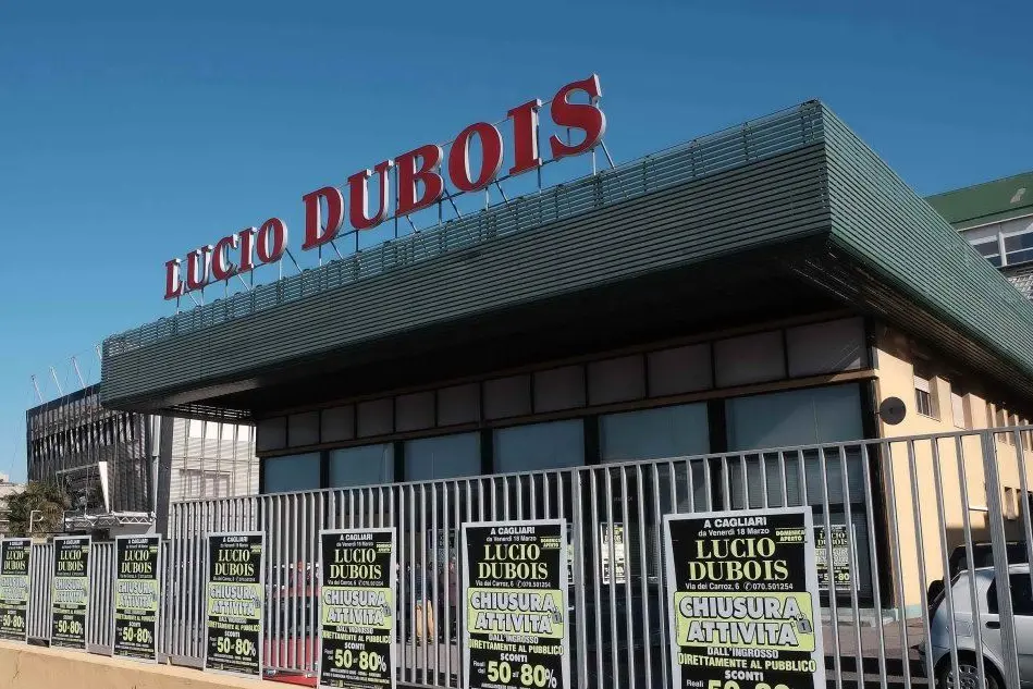 Il negozio di Dubois in via Dei Carroz