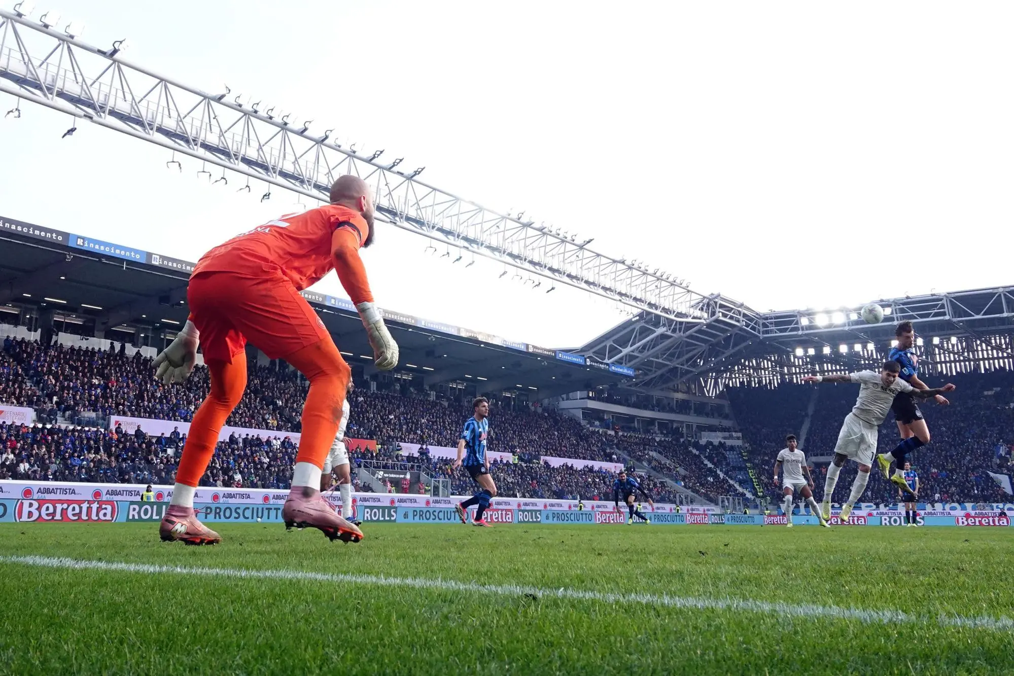 Il gol del 2-1 dell'Atalanta sul Napoli (Ansa)