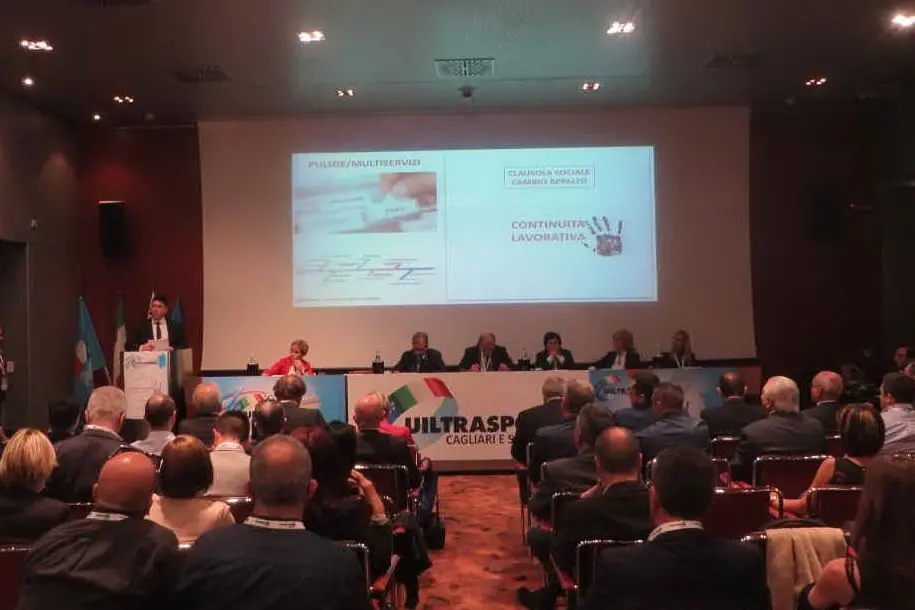 Il congresso della Uil Trasporti