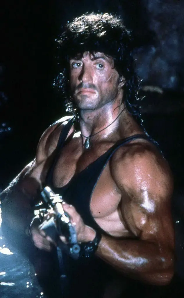 Interpreta il ruolo del reduce del Vietnam John Rambo (foto Wikipedia)