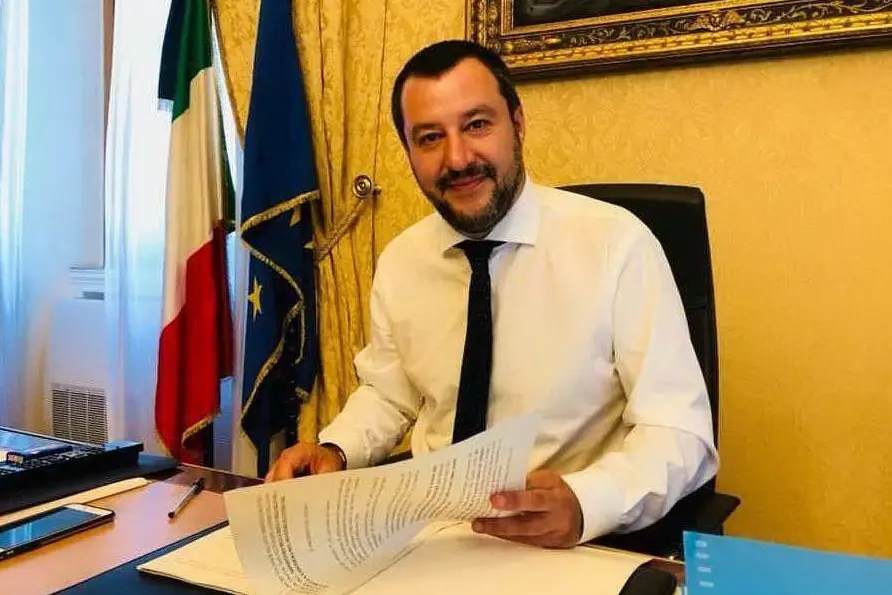 Matteo Salvini al Viminale (foto Twitter)