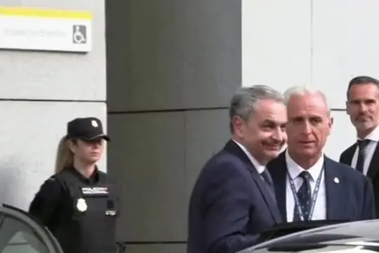 Spagna, Zapatero si presenta davanti all'Audiencia Nacional